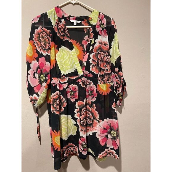CAbi Gemini Floral Sheer Tunic Top Size Md - Picture 2 of 3